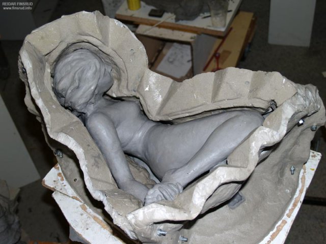 Mona III - Development