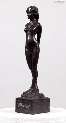 Ung kvinne I